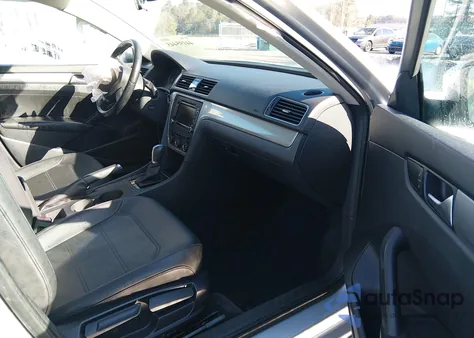 2015 Volkswagen Passat 1.8T Limited Edition from USA, damaged, VIN 1VWAS7A39FC080256